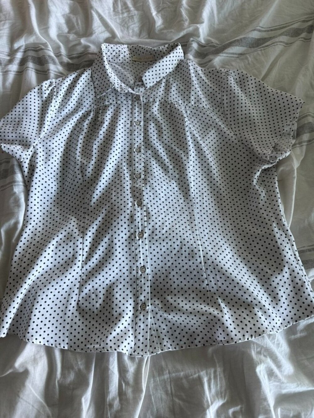 Belle Poque White Polka Dot Button-Up Blouse – Size 3XL